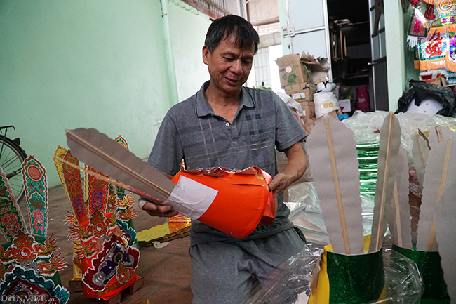 Làng nghề làm vàng mã hối hả chuẩn bị Tết ông Công ông Táo-7