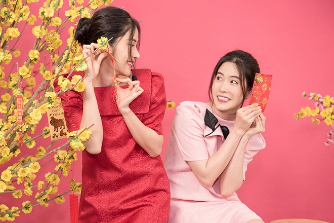 Chị em Nam Anh - Nam Em nắm chặt tay tung tăng xuống phố-12