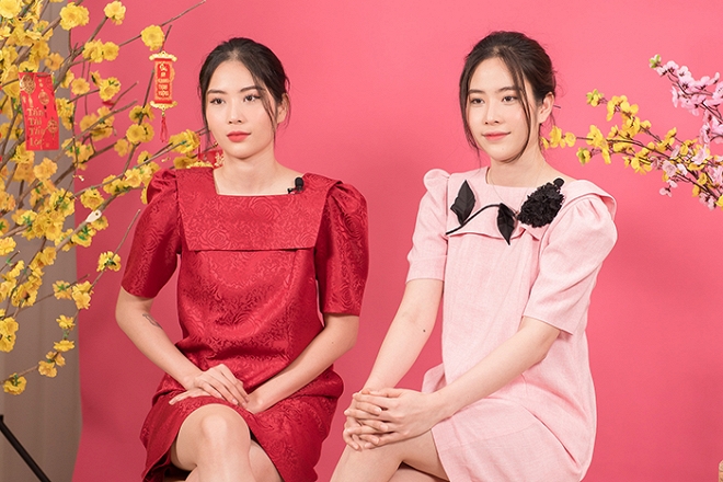 Chị em Nam Anh - Nam Em nắm chặt tay tung tăng xuống phố-13