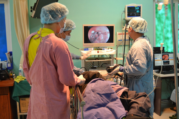 Nghiện rượu, cổ họng người đàn ông Hà Giang phun máu thành tia-1