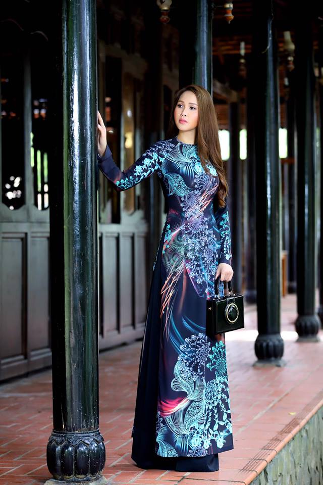 Gái nhảy Minh Thư khoe đường cong quyến rũ qua tà áo dài-2