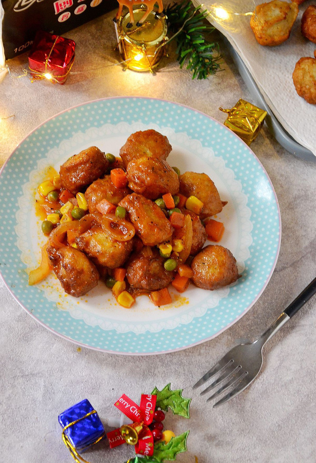 Cả nhà ngon cơm với món gà viên xốt rau củ lạ đậm đà lạ miệng-5