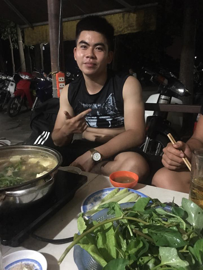 Trước ngày Việt Nam đại chiến Jordan, lộ diện anh em thất lạc giống nhau như tạc với Hoàng tử Đức Huy-9