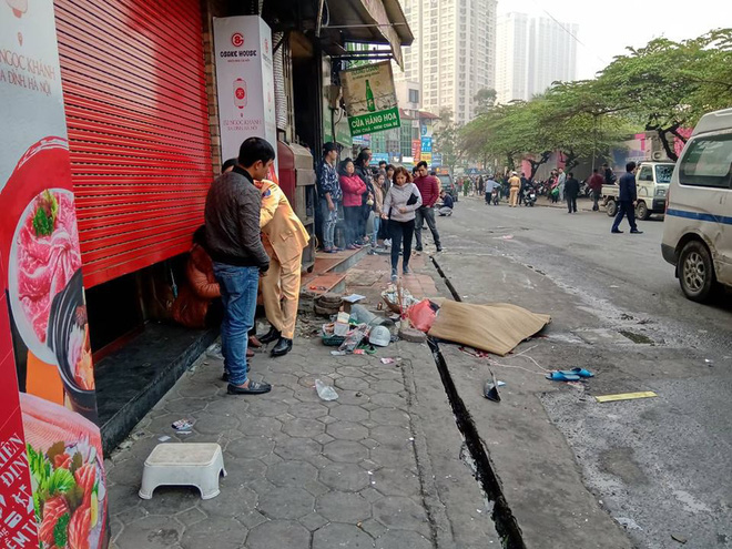 Nhân chứng vụ tông xe liên hoàn trên phố Ngọc Khánh: Tài xế bước ra khóc rưng rức-3