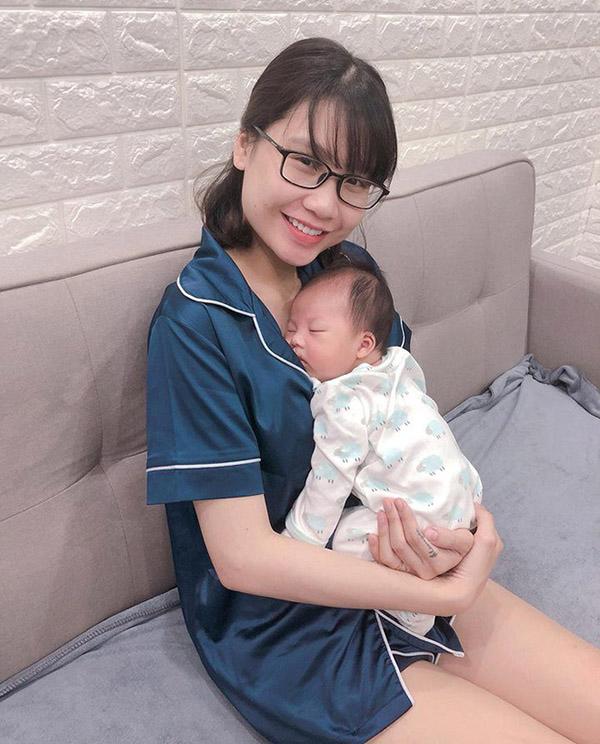 Mẹ trẻ thất nghiệp ở nhà kiếm tỷ đồng/tháng khoe có bầu lần 2, dân mạng rần rần thắc mắc-2