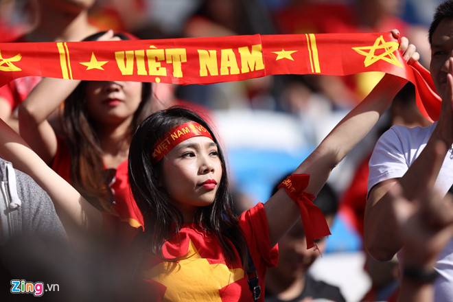 Hàng triệu người hâm mộ vỡ òa hạnh phúc trước chiến thắng của ĐT Việt Nam-60
