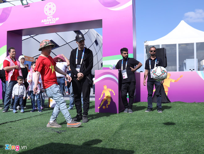 Hàng triệu người hâm mộ vỡ òa hạnh phúc trước chiến thắng của ĐT Việt Nam-74