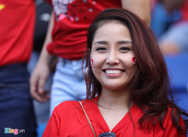Hàng triệu người hâm mộ vỡ òa hạnh phúc trước chiến thắng của ĐT Việt Nam-50