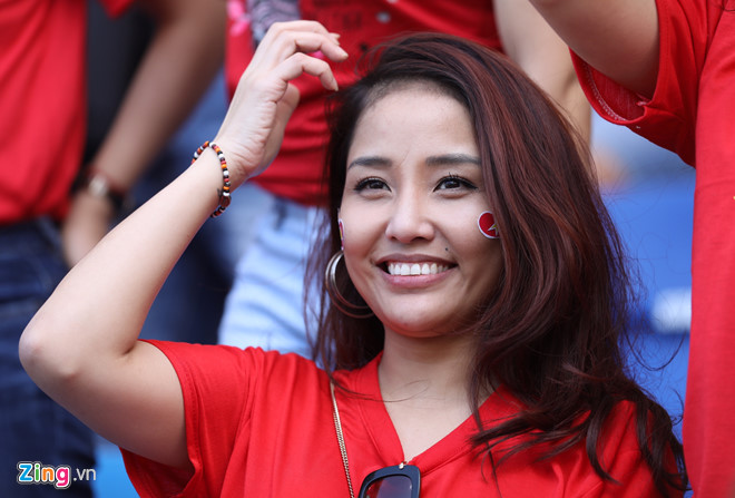 Hàng triệu người hâm mộ vỡ òa hạnh phúc trước chiến thắng của ĐT Việt Nam-51