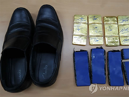 Bộ Công an triệt phá ba đường dây buôn lậu hàng nghìn tấn vàng-4