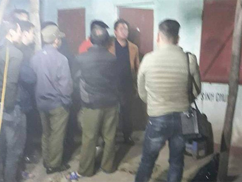 Xót xa cảnh cha bệnh nằm liệt giường, mẹ bỏ đi khiến 2 con nguy cơ thất học-5