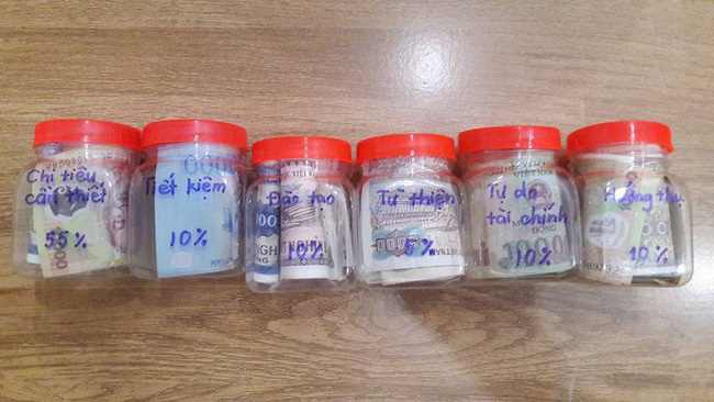 Dạy con làm việc nhà, nhận tiền chia vào các lọ, mẹ 8X dạy con bài học đắt giá về quản lý tài chính-11