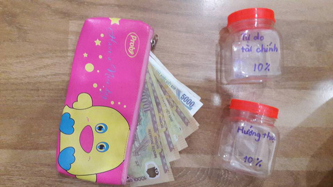 Dạy con làm việc nhà, nhận tiền chia vào các lọ, mẹ 8X dạy con bài học đắt giá về quản lý tài chính-10