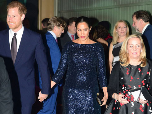 Cư dân mạng tiếp tục tìm ra điểm phi lý về chiếc bụng bầu của Meghan khiến ai cũng ngỡ ngàng-3