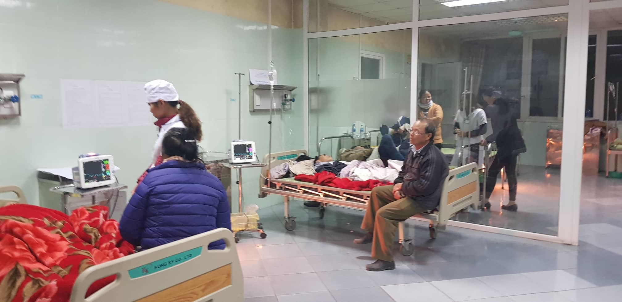 Phó bí thư xã đầu rớm máu kể xe tải tông tử vong 8 cán bộ-5