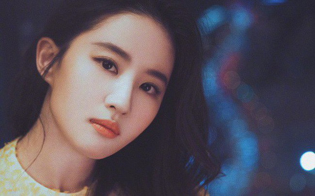 Đẳng cấp gia tộc của Lưu Diệc Phi: Nhà nội là quan chức cấp cao, nhà ngoại lại toàn mỹ nhân nghiêng nước nghiêng thành”-2