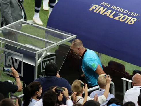 Đội tuyển Việt Nam lần đầu được thưởng thức” công nghệ VAR-1