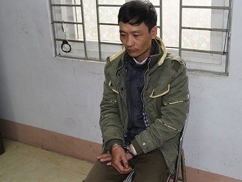 Va chạm giao thông với bố, gã đàn ông chém chết con 4 tuổi