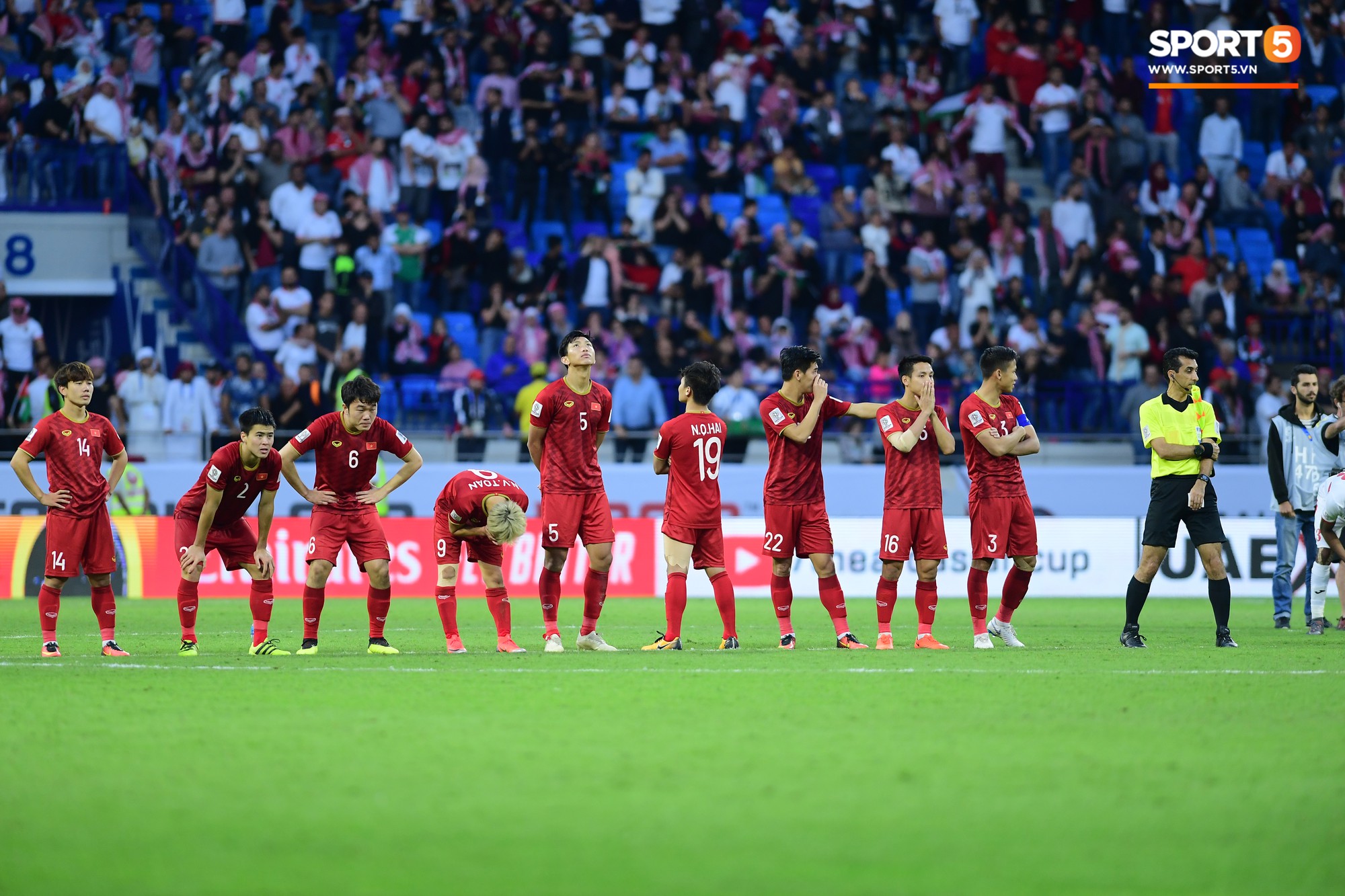 4 đội giành vé vớt vượt qua vòng bảng Asian Cup nhưng chỉ đội tuyển Việt Nam tạo nên kỳ tích này-1