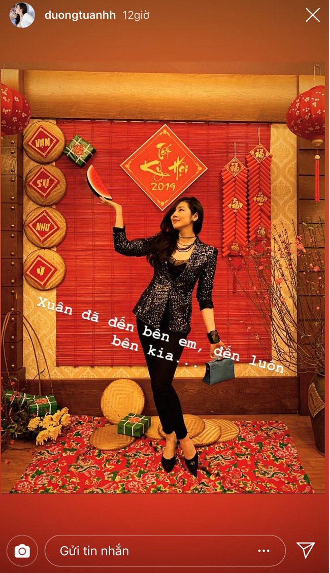 Rò rỉ đoạn clip Á hậu Tú Anh nhảy nhót tưng bừng, trêu đùa chồng khi hát ca khúc của Văn Mai Hương-1