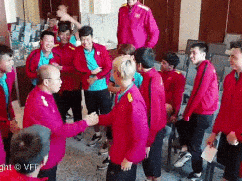 Việt Nam vs Nhật Bản: Mèo Cass dự đoán khó tin cho Rồng Vàng-1