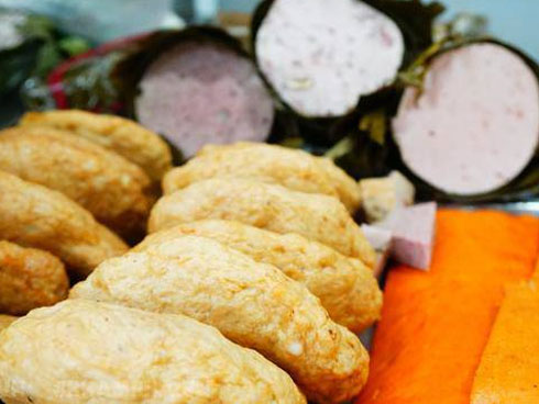 Hàng giò chả đông nhất Hà Nội 70 năm dùng chiếc cân đĩa... rách trăm tuổi-12