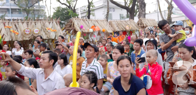 Những em bé ung thư đi hội chợ, chơi Tết trong… bệnh viện: Con ước cả thế giới không còn bệnh nữa”-10