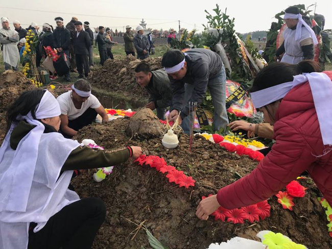 Hình ảnh xót xa của 5 nạn nhân trong đoàn người đi viếng bị xe tải đâm ở Hải Dương-22