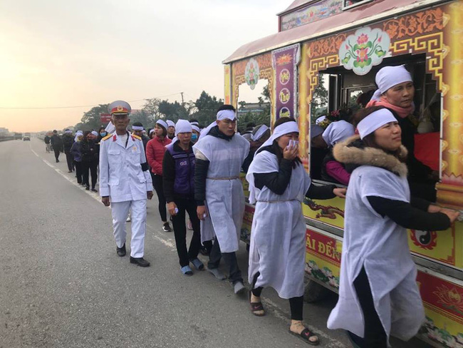 Hình ảnh xót xa của 5 nạn nhân trong đoàn người đi viếng bị xe tải đâm ở Hải Dương-24