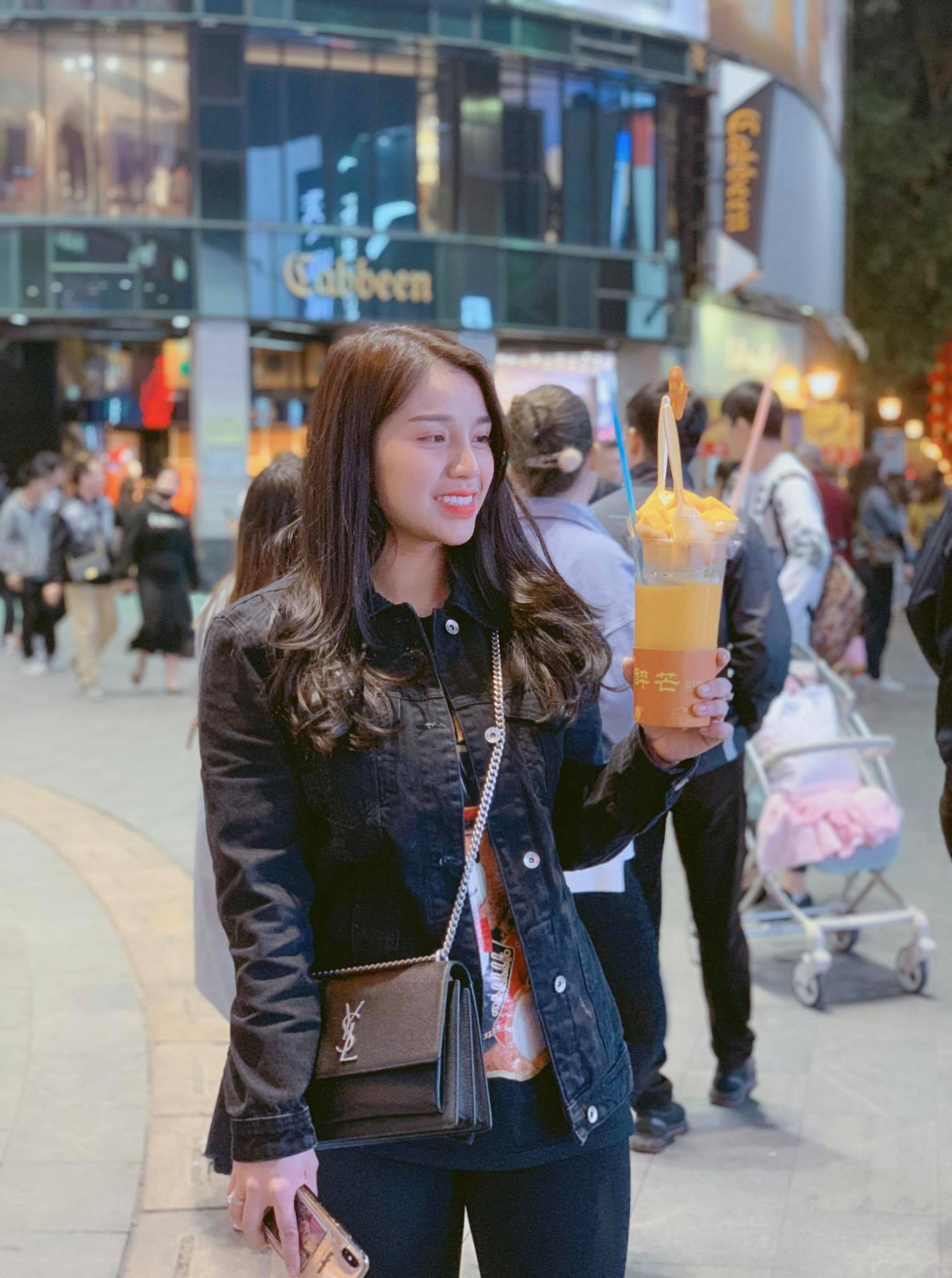 Mối tình với cô chủ khách sạn Bắc Ninh của cầu thủ Bùi Tiến Dũng-7