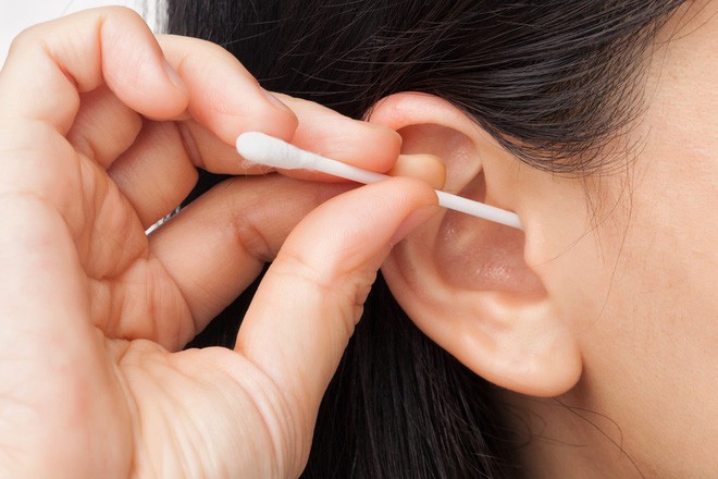 Cẩn thận nếu thấy cục hạch sau tai vì nó có thể là dấu hiệu của nhiều bệnh nguy hiểm, bao gồm cả ung thư-3