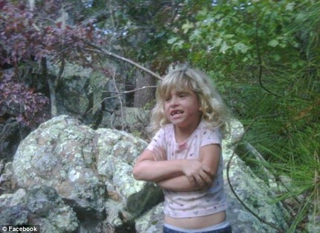 Vụ mất tích bí ẩn của gia đình Jamison và bức ảnh chụp đứa con gái 6 tuổi ngay khoảnh khắc đối mặt với kẻ thủ ác gây tranh cãi-3