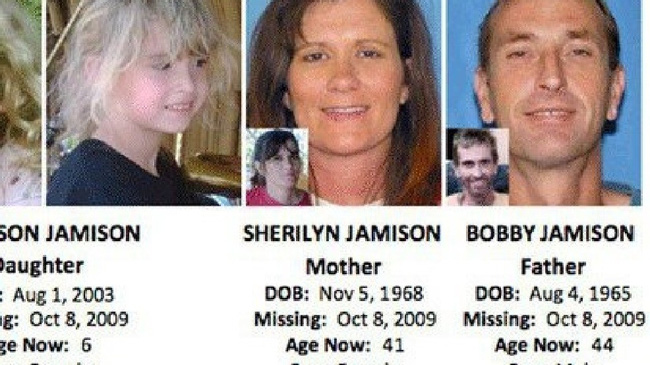 Vụ mất tích bí ẩn của gia đình Jamison và bức ảnh chụp đứa con gái 6 tuổi ngay khoảnh khắc đối mặt với kẻ thủ ác gây tranh cãi-4