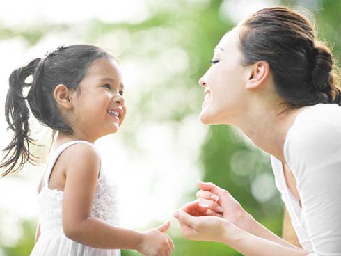 Khi con bị bắt nạt, cha mẹ vạn lần không được nói 3 từ này, bằng không càng khiến trẻ sau này bị yếu đuối-3