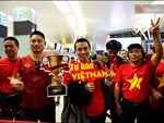 Bố mẹ Văn Hậu, Tiến Dũng và anh trai Quang Hải sang Dubai cổ vũ cho ĐT Việt Nam trong trận tứ kết Asian Cup gặp Nhật Bản-12