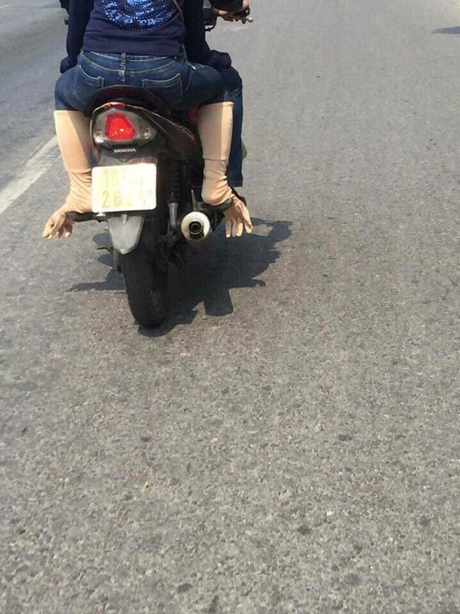 Dùng găng tay thay vớ chân chống nắng, nữ ninja kiểu mới được khen sáng tạo hết phần thiên hạ-1