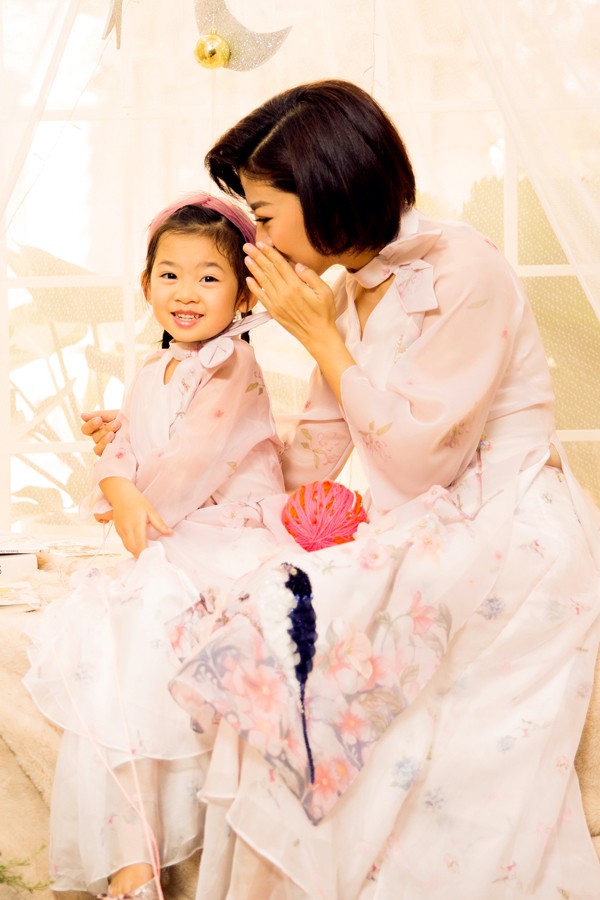 Mai Phương cùng con gái Lavie diện áo dài rạng rỡ đón Tết-11