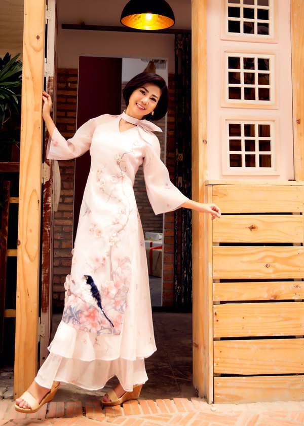 Mai Phương cùng con gái Lavie diện áo dài rạng rỡ đón Tết-15