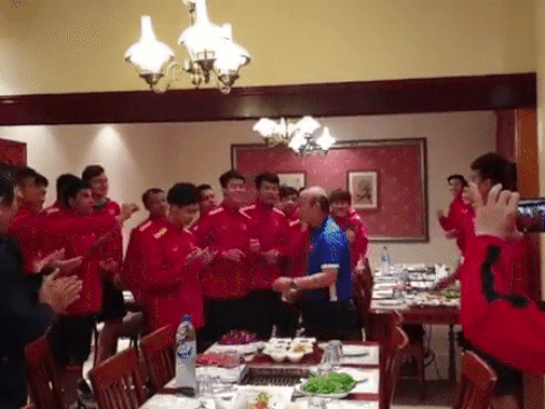 Ai cũng buồn vì thua, song biểu cảm tiếc nuối cùng cực của Công Phượng khiến hàng triệu fan hâm mộ xót xa nhất-3