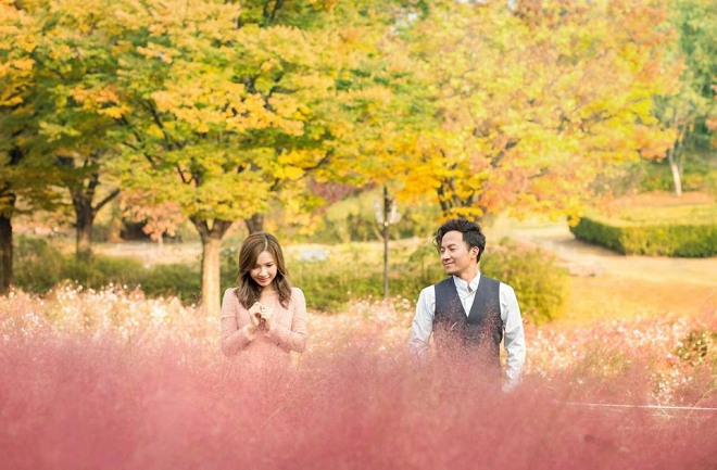 Tiến Đạt cười rạng rỡ bên bà xã giữa khung cảnh lãng mạn ở Hàn Quốc-13