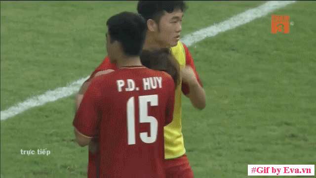 Những bí mật ngọt ngào khiến Xuân Trường, dù ít ra sân vẫn luôn là hoàng tử mắt hí đáng yêu của NHM-8