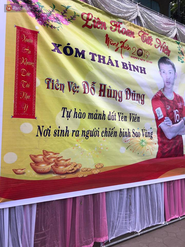 Gia đình tiền vệ Hùng Dũng dựng rạp, nấu cỗ để cổ vũ đội tuyển Việt Nam trước trận tứ kết-3