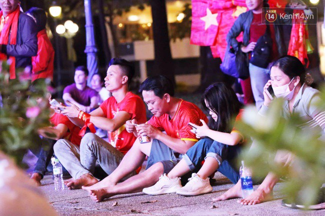 Tứ kết Việt Nam - Nhật Bản: CĐV tiếc nuối khi tuyển Việt Nam phải rời Asian Cup 2019-61