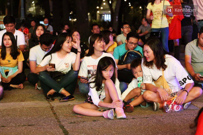 Tứ kết Việt Nam - Nhật Bản: CĐV tiếc nuối khi tuyển Việt Nam phải rời Asian Cup 2019-63