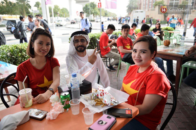 Tứ kết Việt Nam - Nhật Bản: CĐV tiếc nuối khi tuyển Việt Nam phải rời Asian Cup 2019-74