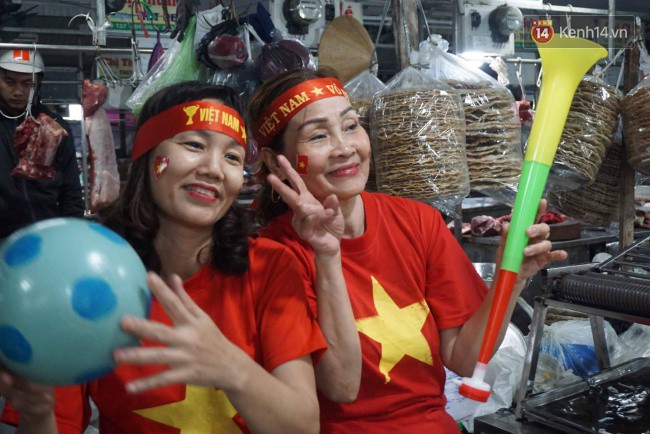 Tứ kết Việt Nam - Nhật Bản: CĐV tiếc nuối khi tuyển Việt Nam phải rời Asian Cup 2019-40