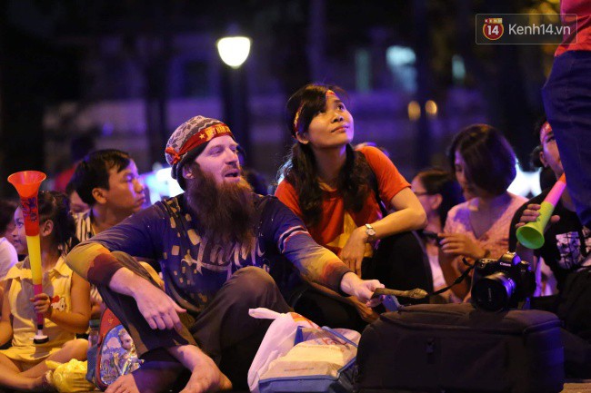 Tứ kết Việt Nam - Nhật Bản: CĐV tiếc nuối khi tuyển Việt Nam phải rời Asian Cup 2019-34