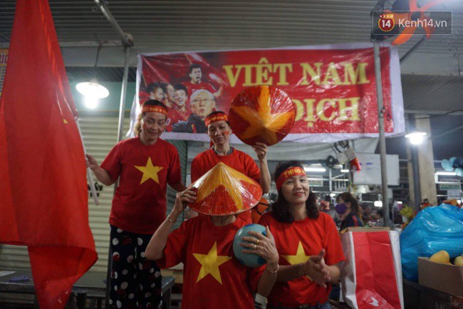 Tứ kết Việt Nam - Nhật Bản: CĐV tiếc nuối khi tuyển Việt Nam phải rời Asian Cup 2019-39