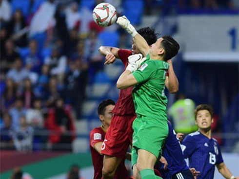 Trai đẹp Nhật Bản gắt gỏng, xô đẩy cậu út tuyển Việt Nam-9