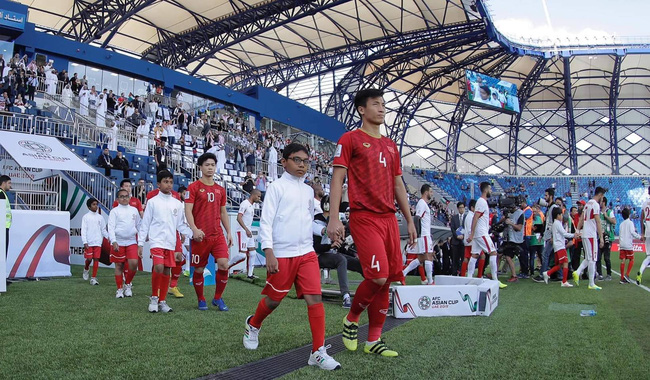 Bùi Tiến Dũng bị phát hiện ra sân mà sơ vin cẩn thận, lý do đằng sau hóa ra lại cảm động thế này-2